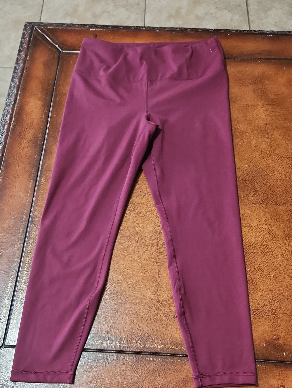 Yogalicious Girls Burgundy High-Waist Leggings. stretchy.